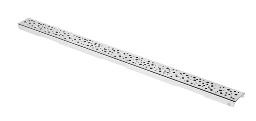 Edelstahlrost mit perforierter Oberfläche, hergestellt von TECE. Das Produkt hat eine lange, schlanke Form und wird zur Entwässerung in Duschen oder ähnlichen Anwendungen verwendet.